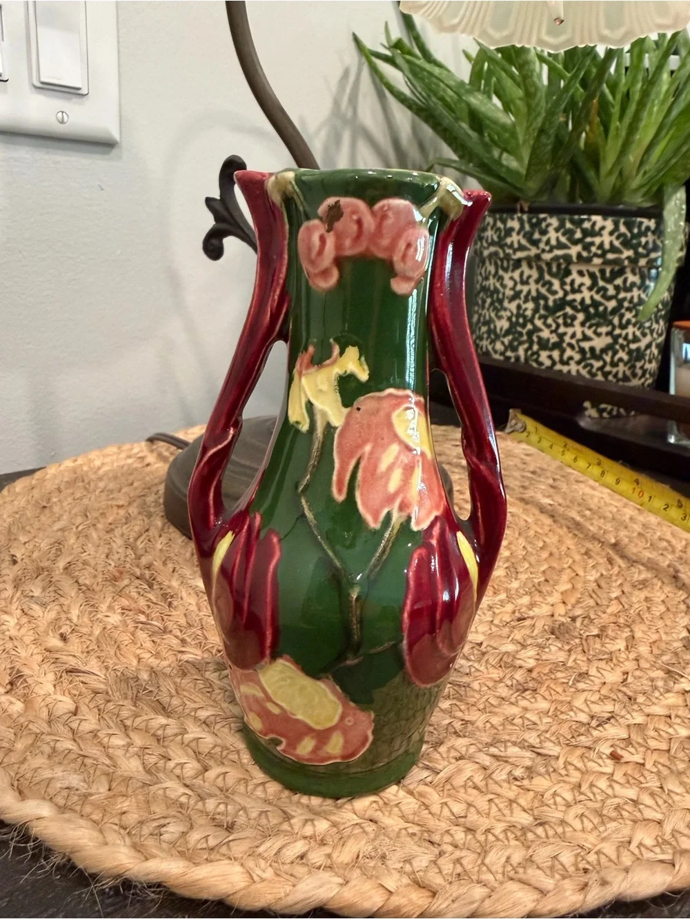 ANTIQUE MAJOLICA VASE WITH FLOWERS circa 1900-1920